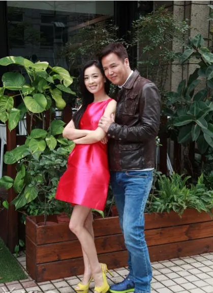 张庭夫妇代理商爆料公司产品卖213元但成本约15元！网叹暴利行业