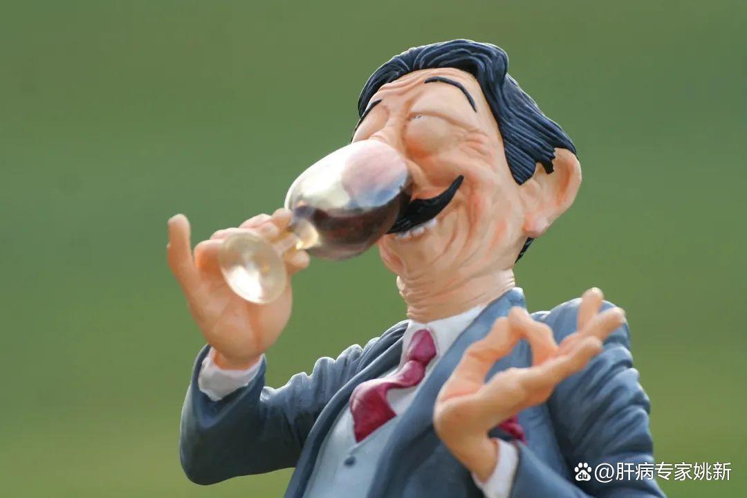 中医治肝病：酒精肝是什么病？对健康影响大吗？