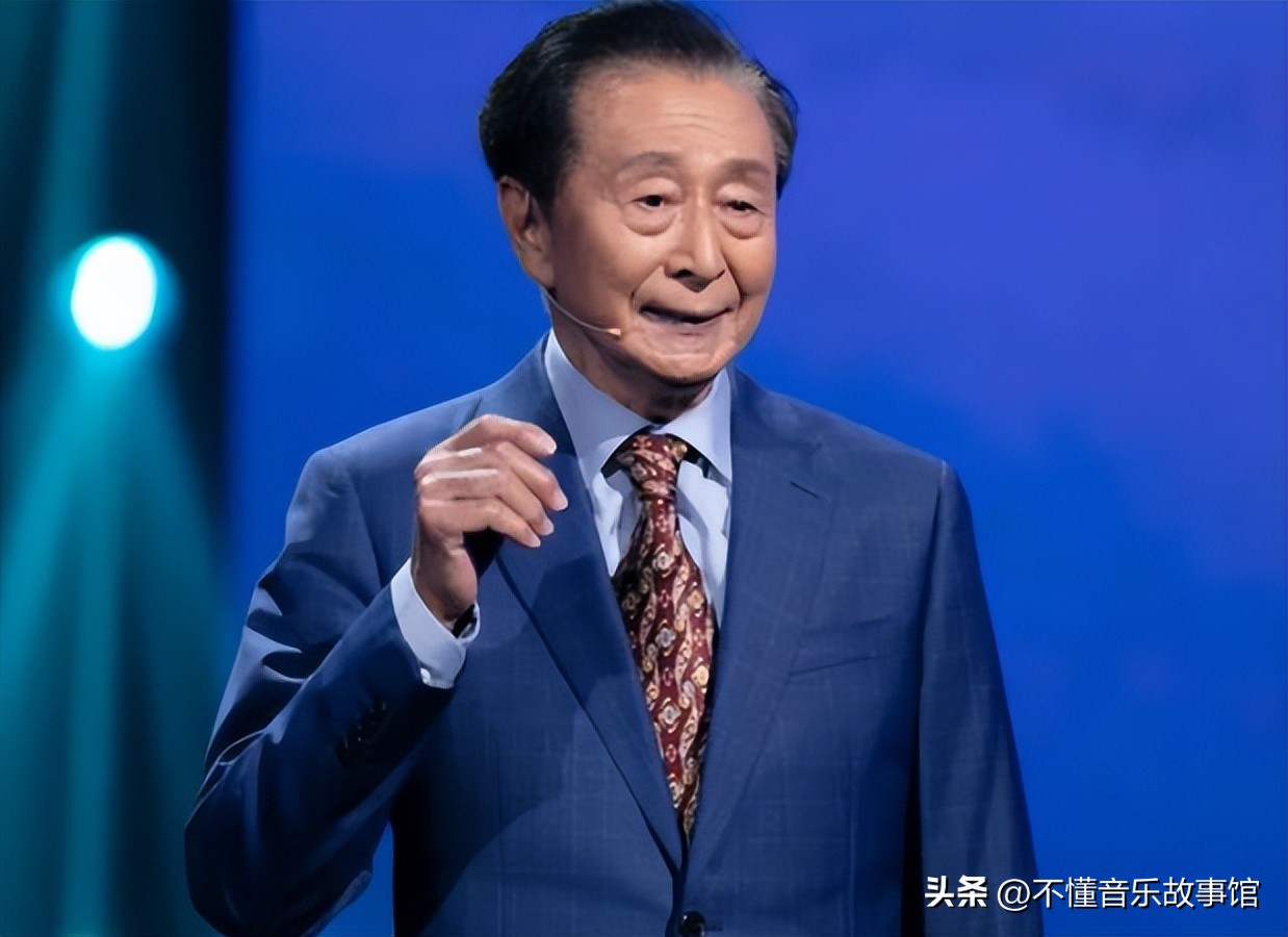 中国十大最恶心体育解说员,中国最有名的体育男解说员