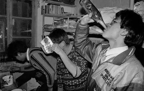 普通人如何面对现在大环境,当大环境不好的时候需要忍耐