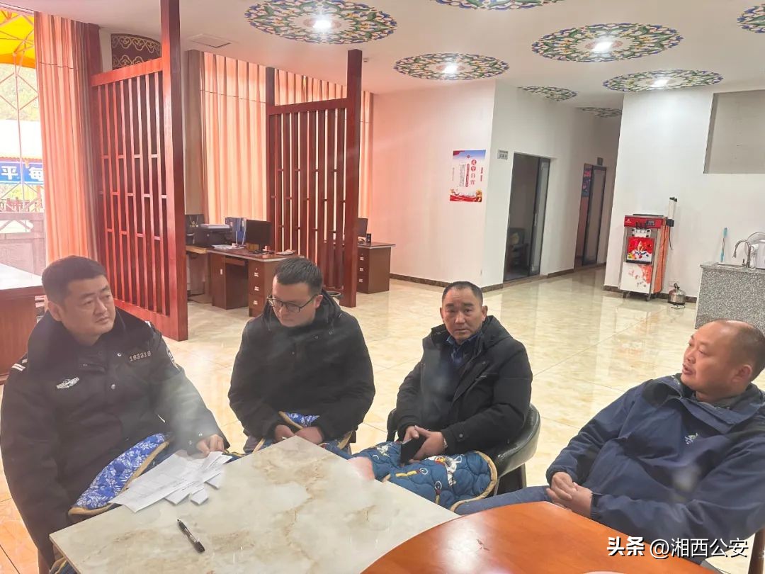 派出所民警走访企业优化营商环境,公安优化营商环境与大型企业座谈