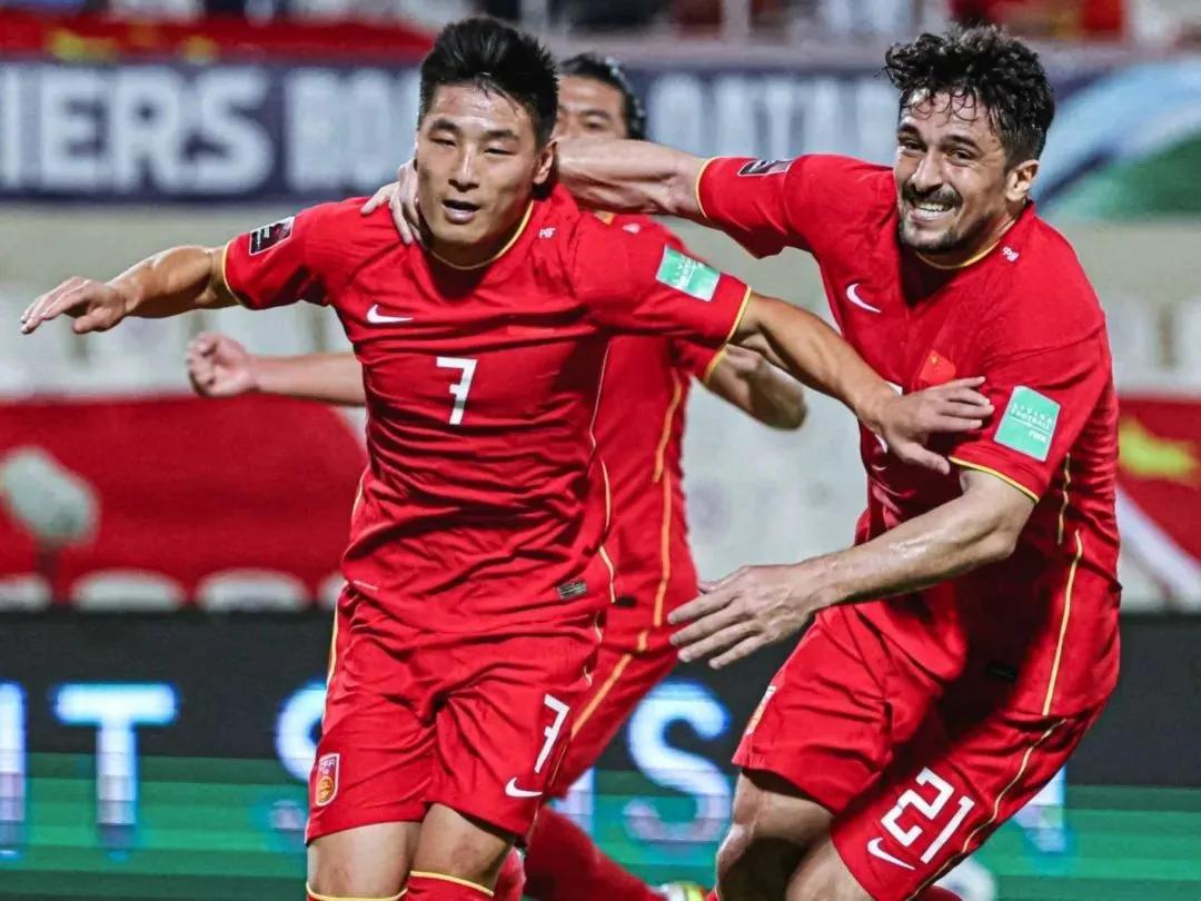 分析一下为什么国足不能崛起,为什么国足输了不该输的一场球