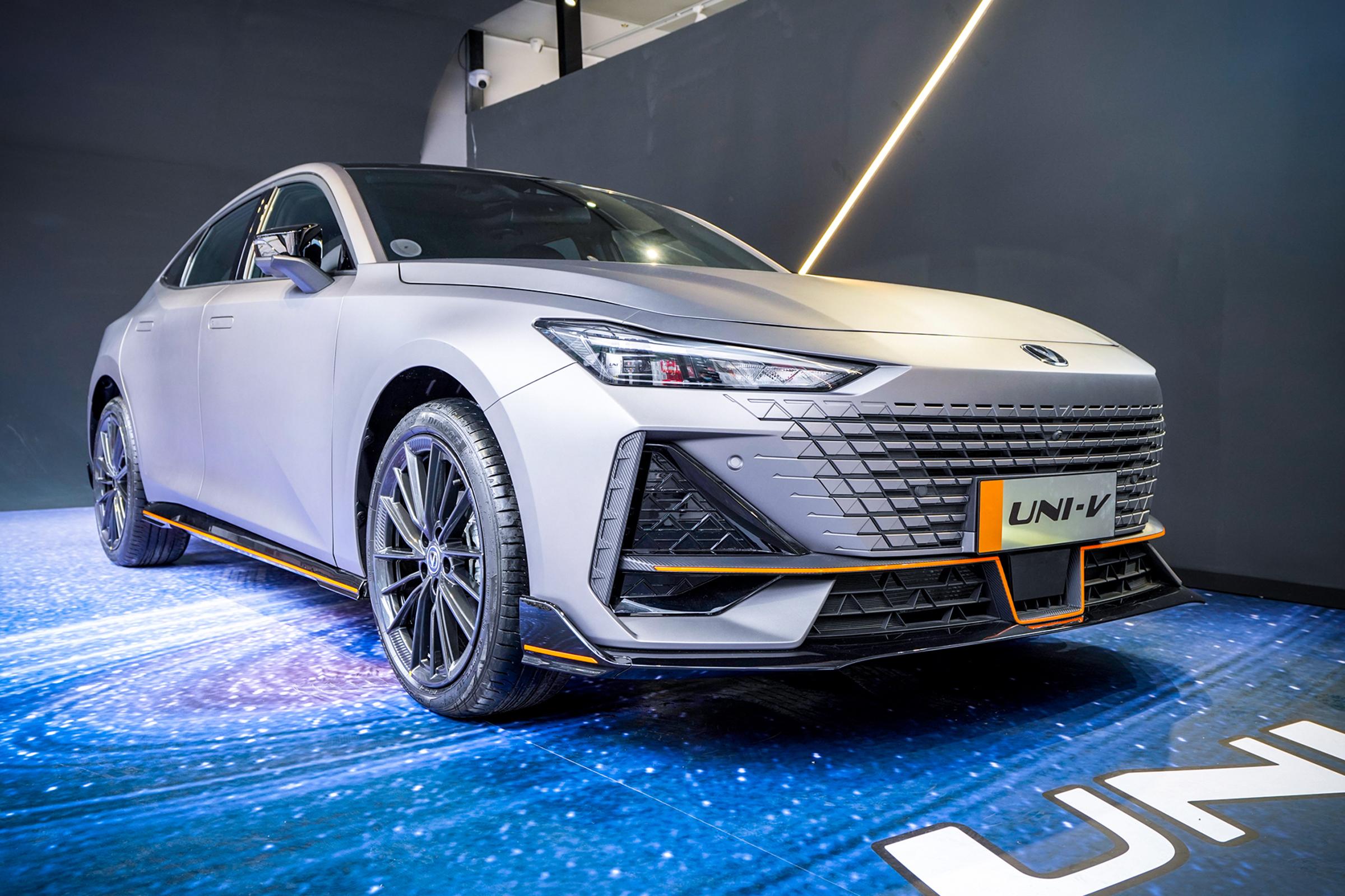 10w左右的摩托车跑车和街车,10w左右二手跑车推荐什么车