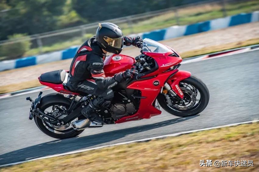 比较好的地平线机车,地平线四缸机车