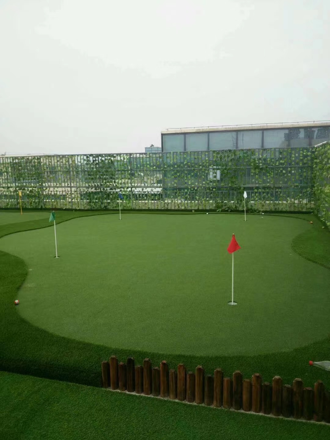 高尔夫果岭人造草坪多少钱,高尔夫草坪多少钱一平方