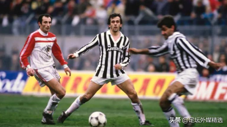 中国十佳中场排名,足坛史上最优秀十大中场球员