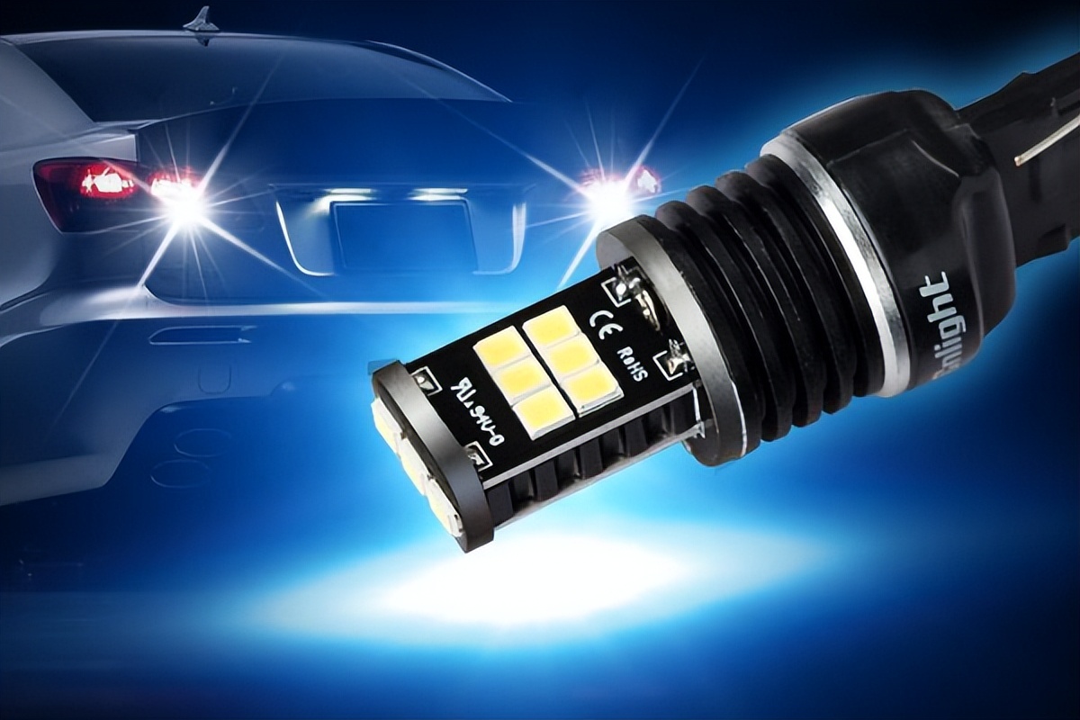 汽车倒车灯线路坏了怎么查,汽车的倒车灯为什么老是坏