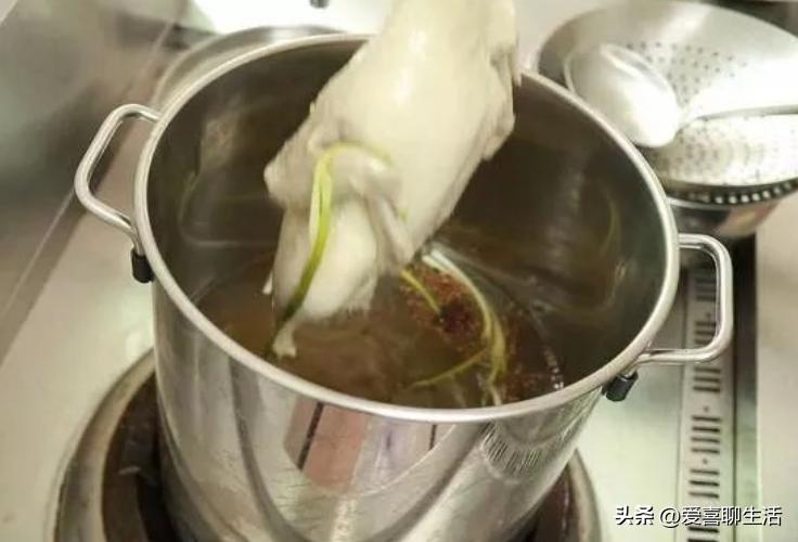 明日重阳节，不管有钱没钱，带老人出门走走，顺便品尝这5种美食