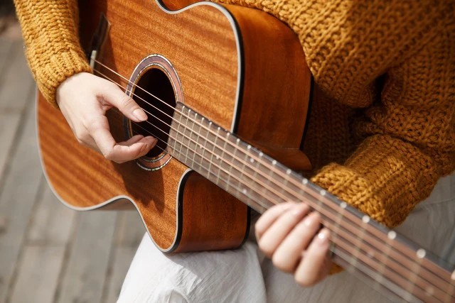 吉他新手必看知识,吉他常用的100个技巧