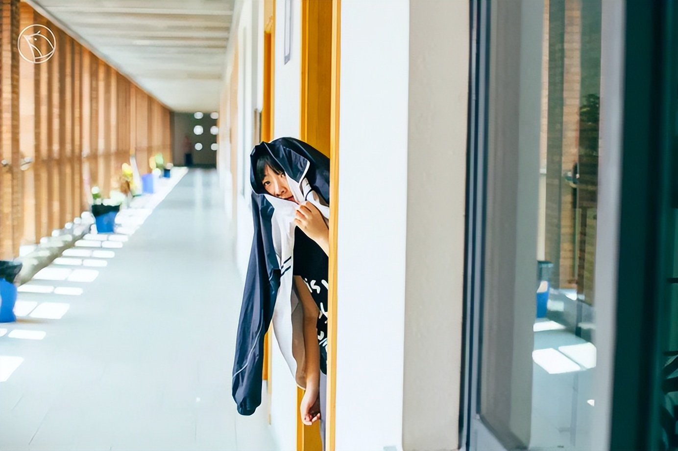 这个校园“*拍偷**狂魔”,拍下了95后的绝版青春