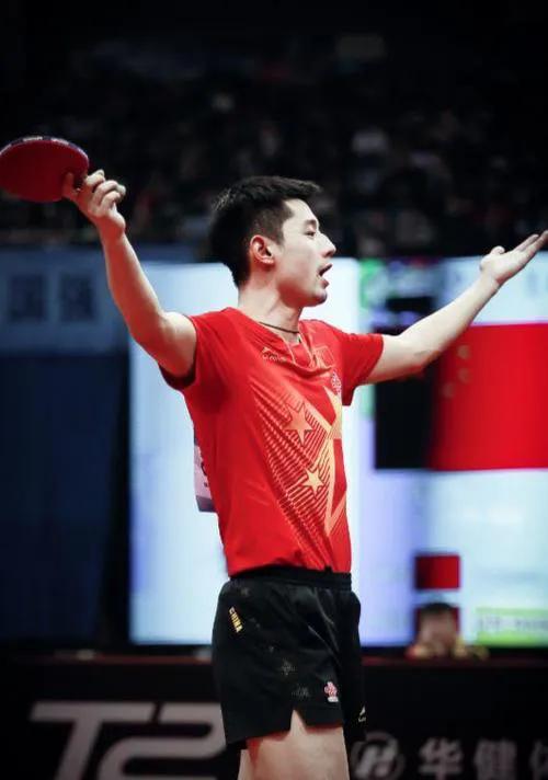 马龙夺冠时张继科和许昕的反应,中国乒乓球马龙和许昕谁强