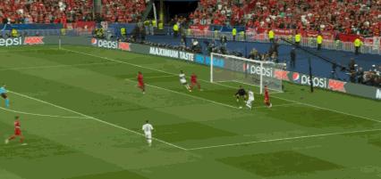 欧冠决赛本泽马的进球越位吗,本泽马欧冠进球为什么有效