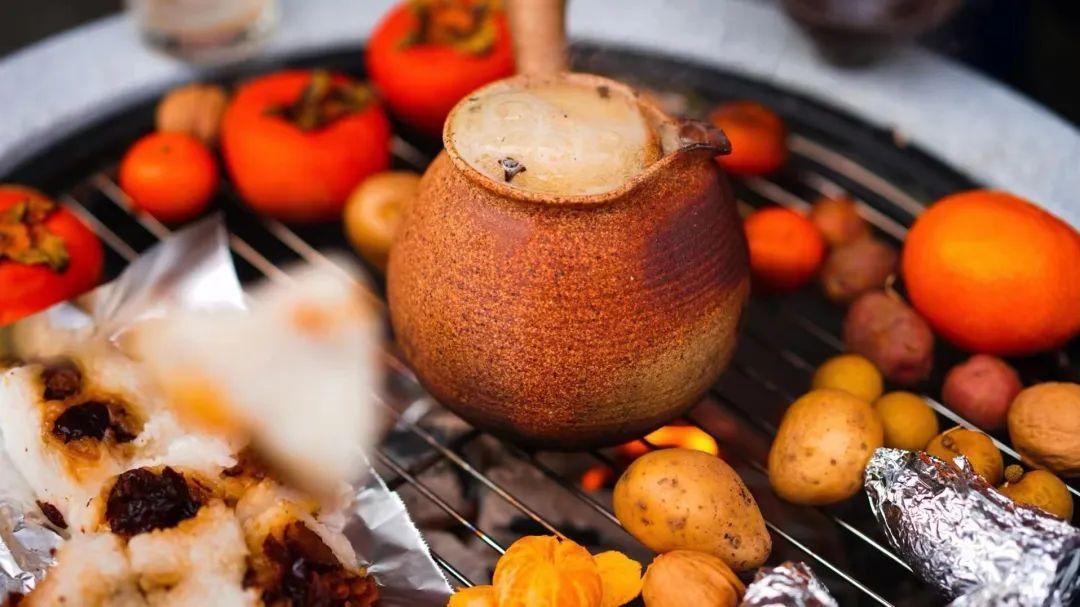 露营围炉煮茶周末旅游经济出新招,户外露营围炉煮茶需多大投资