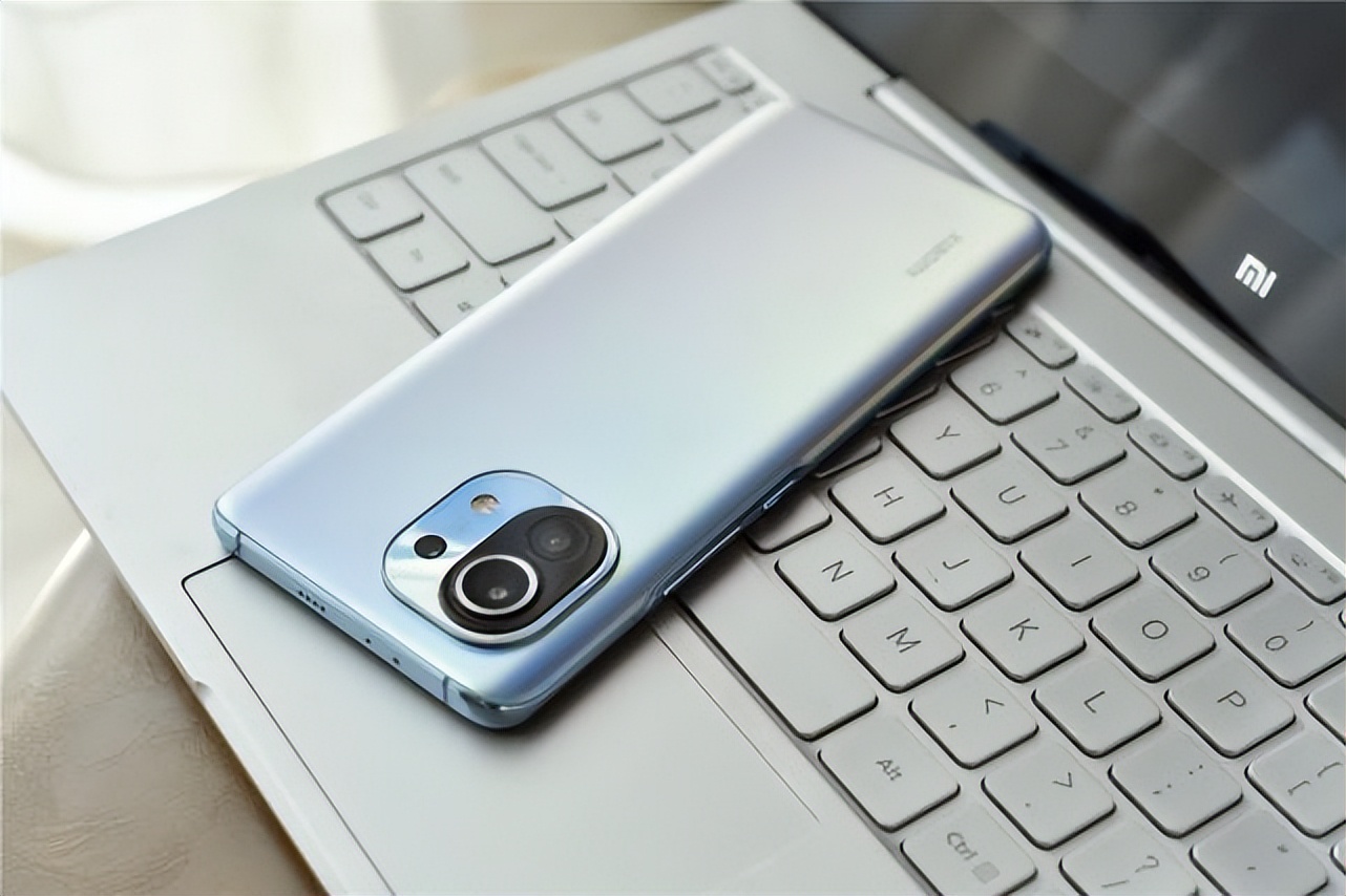 手机最不值得买的系列,手机不贵了目前推荐这四款