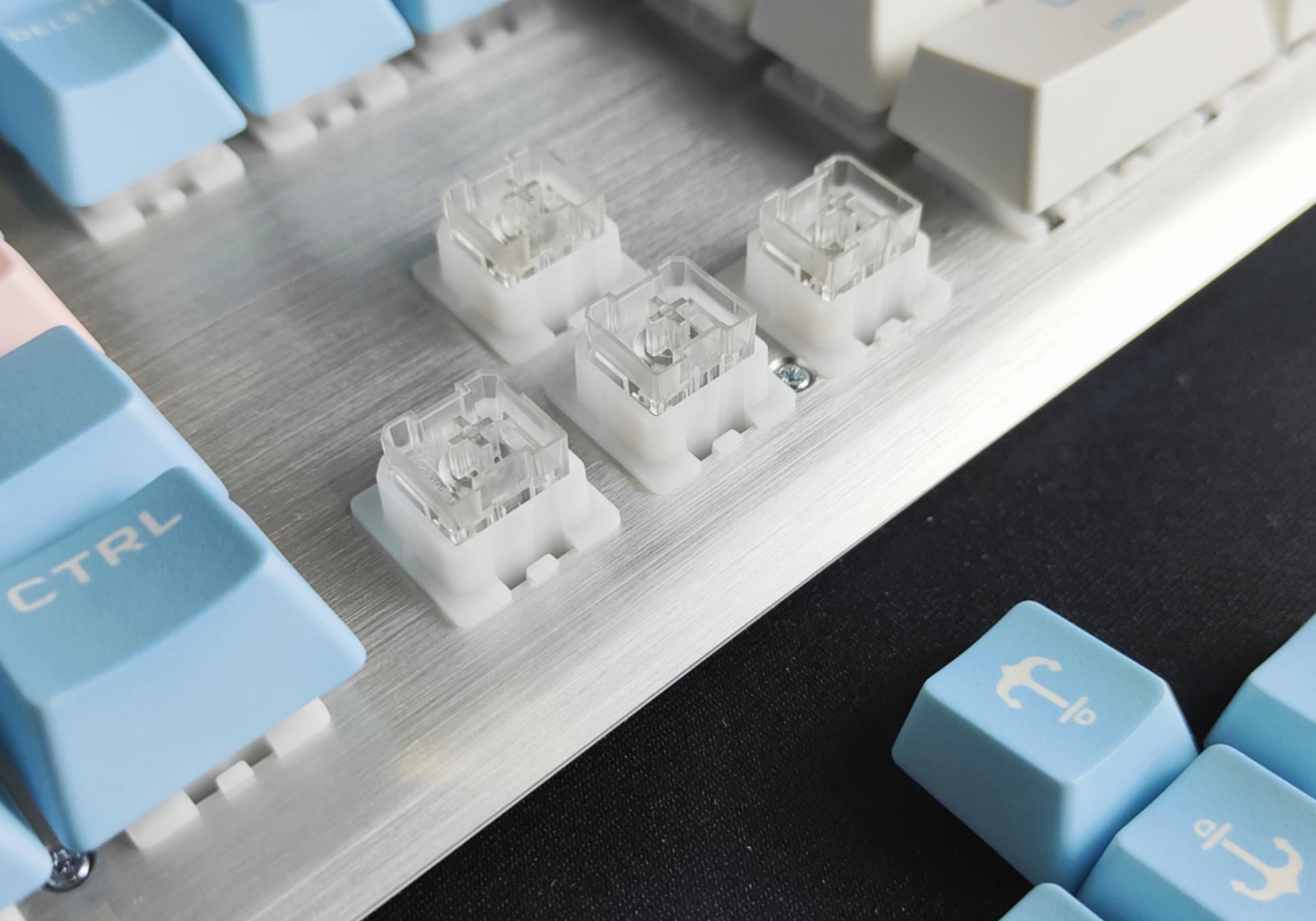 cherry轴入门机械键盘推荐,cherry键盘银轴和茶轴对比