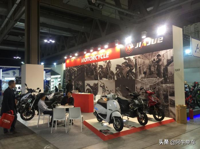 嘉爵800和本田cb650r,嘉爵800和cb650r对比