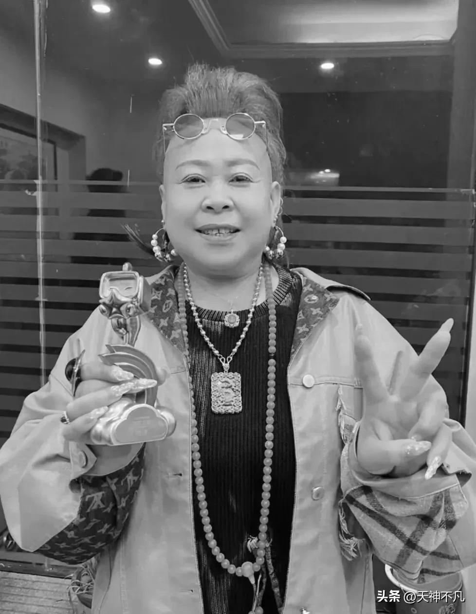 网红酷姐车祸去世,网红酷姐车祸抢救无效身亡