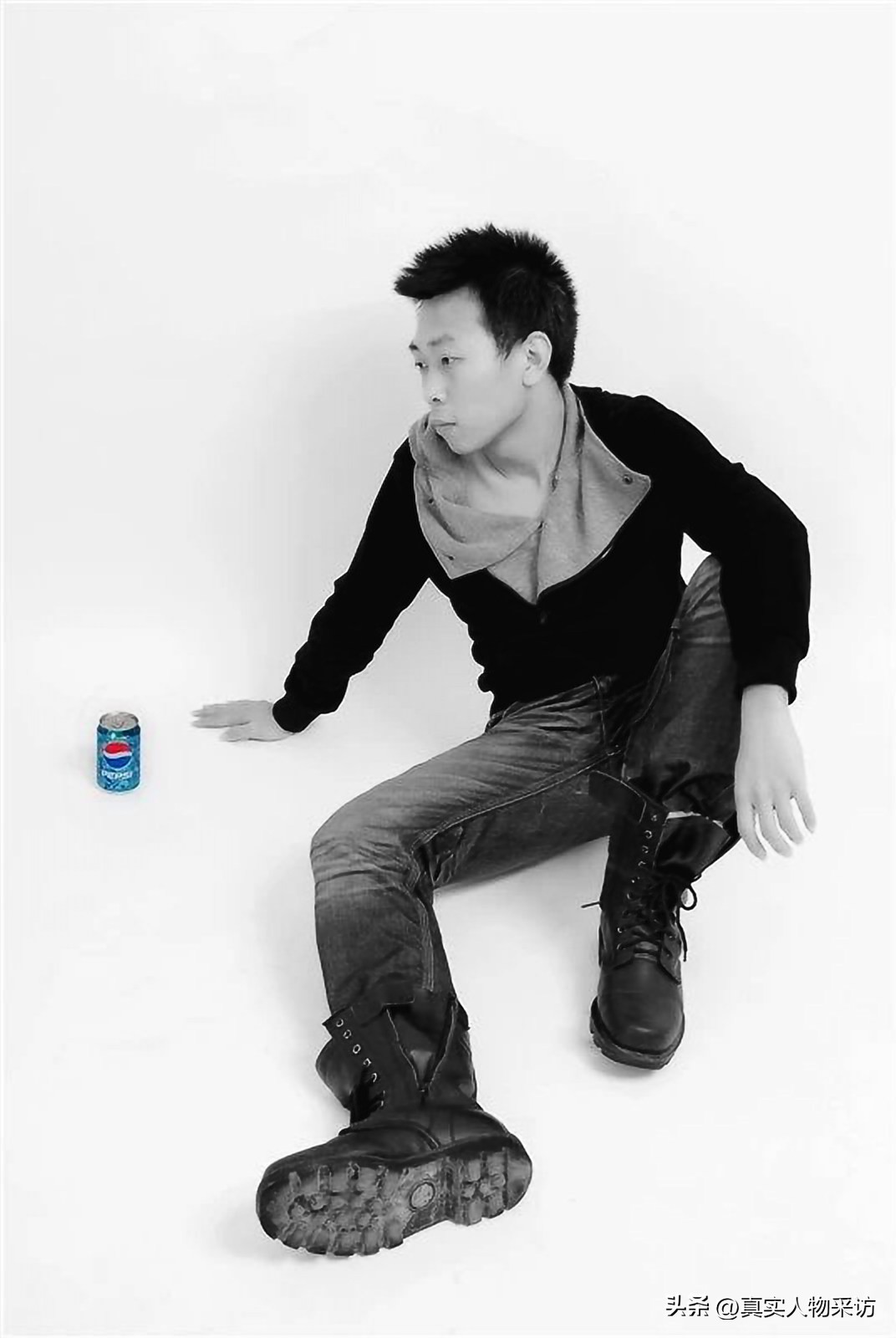 大学生卖肉夹馍一年赚100多万,在日本卖肉夹馍