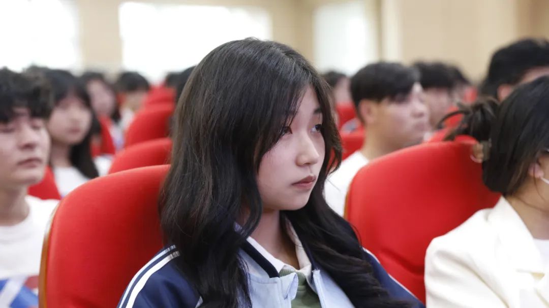 敬汉卿直播千万粉丝,敬汉卿粉丝100万