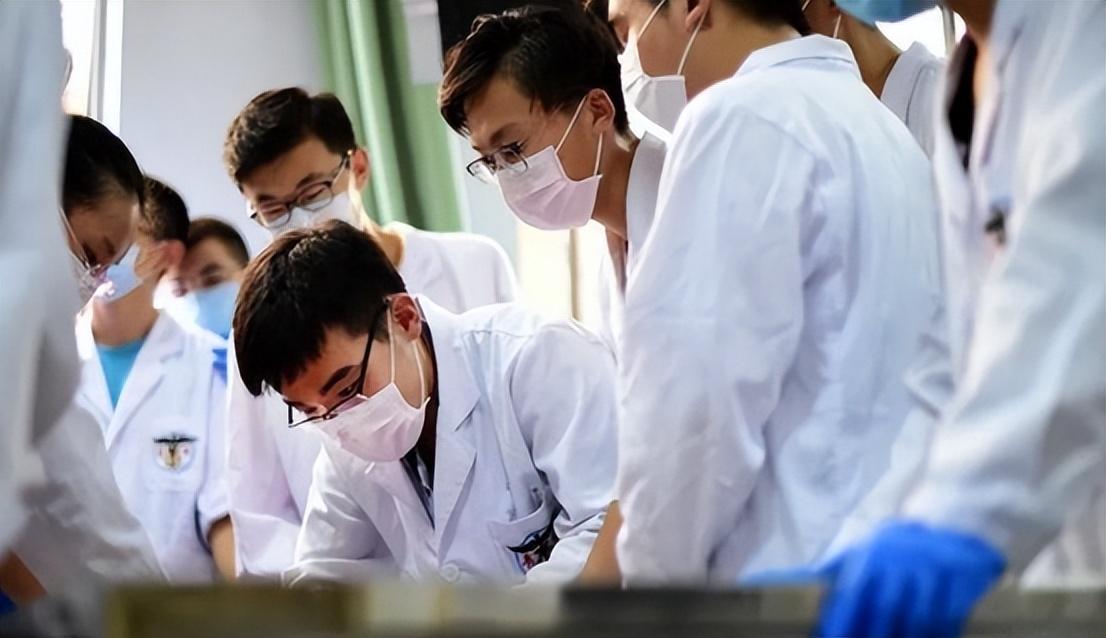 博士11天捐5次精子死亡,武汉博士捐献器官