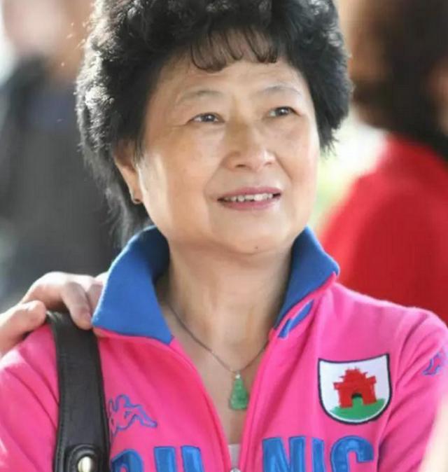 世界女乒冠军梁丽珍：一生未婚，晚年独居养老院，除夕夜孤独去世