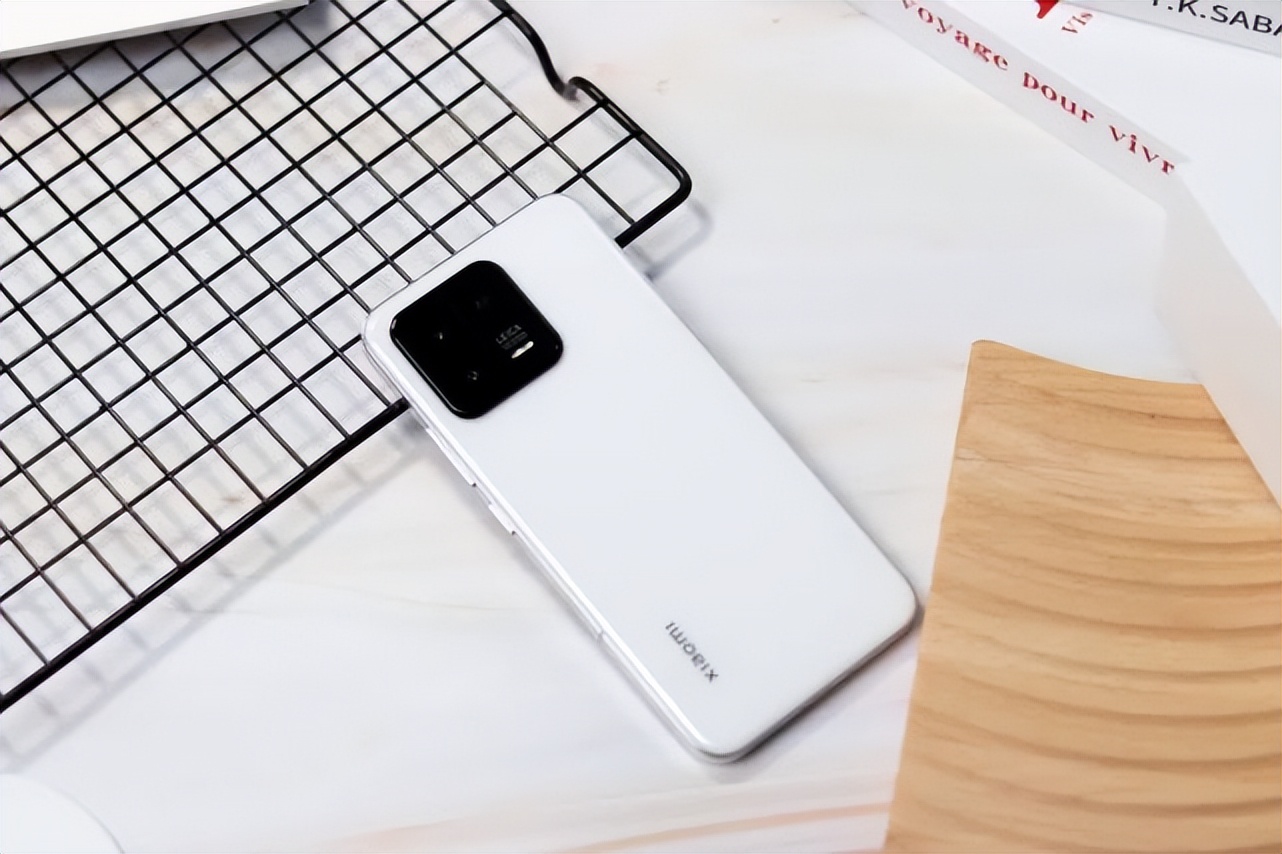 到底应该买二手苹果还是全新安卓,买新款安卓还是买二手iphone