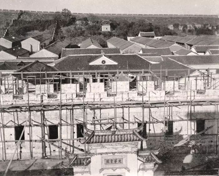 武汉有几所百年中学,武汉前10中学