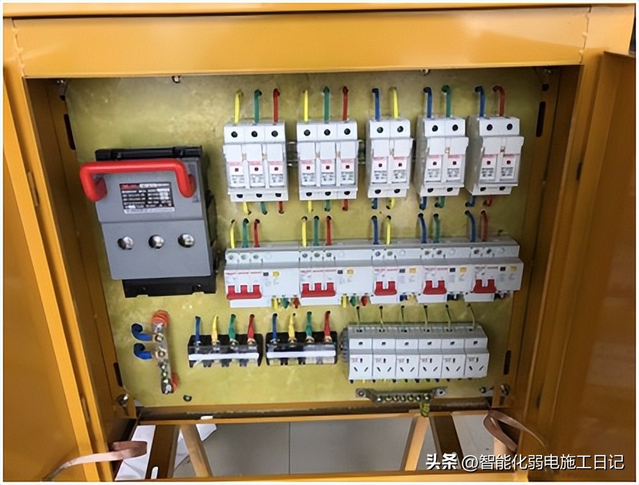 配电装置配电柜,成套配电柜控制柜是什么