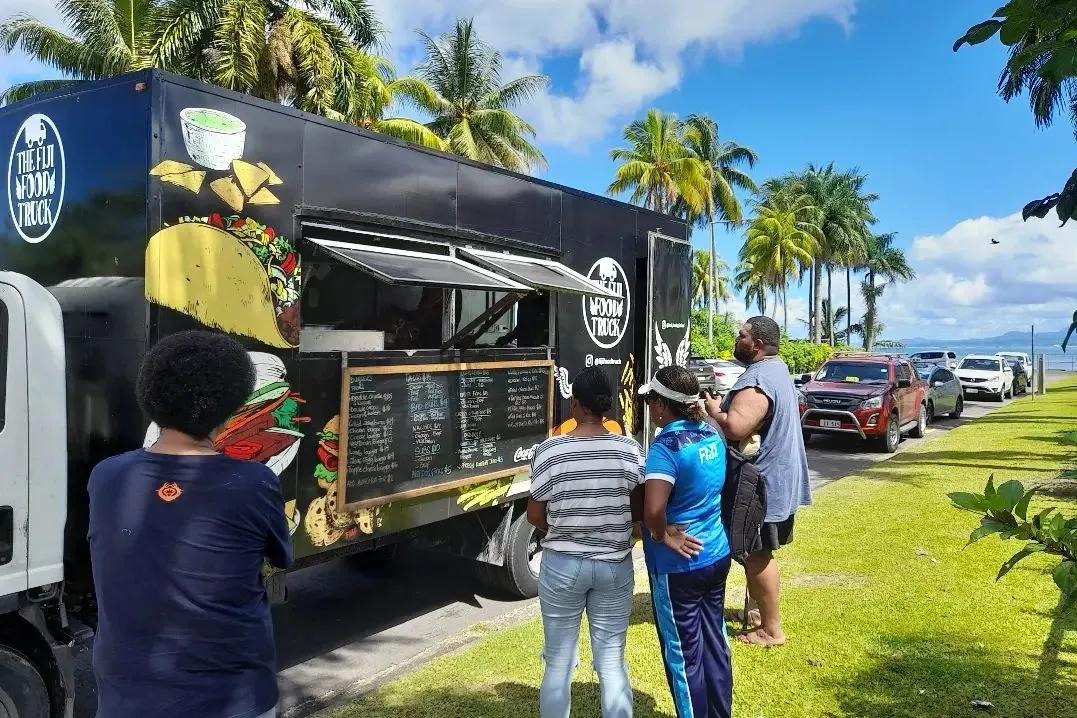 太平洋岛国斐济，人口89万，对中国人免签，带大家看看