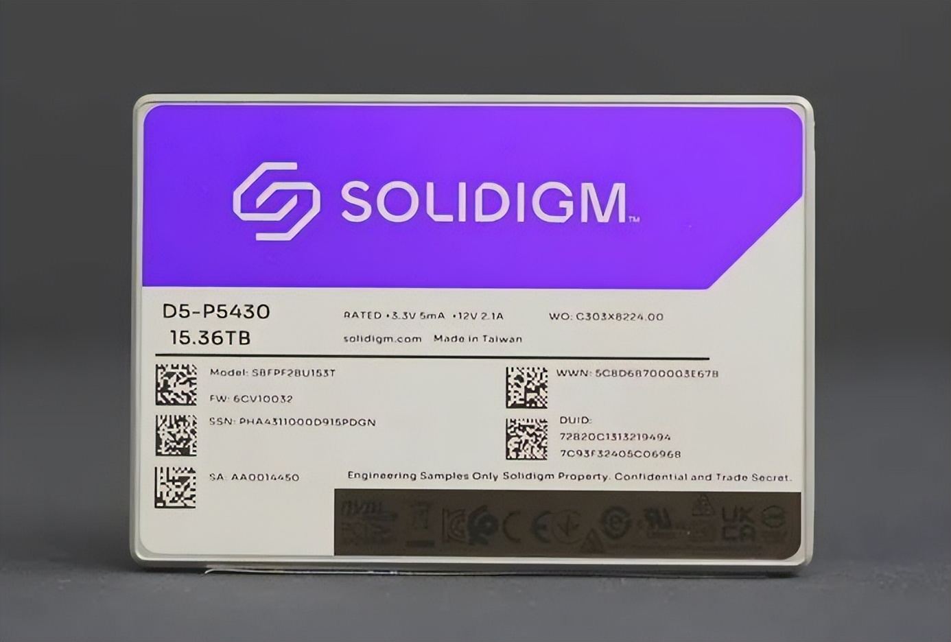 我们直接给QLCSSD开挂了……