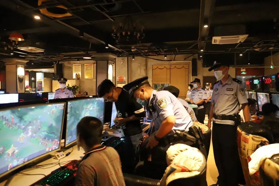 【百日行动】连续三天！柳州警方出动4600余警力，抓了80多人！