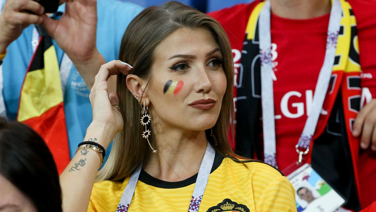 场上众星争辉，场下群芳斗艳，前中超二星妻子最具气质