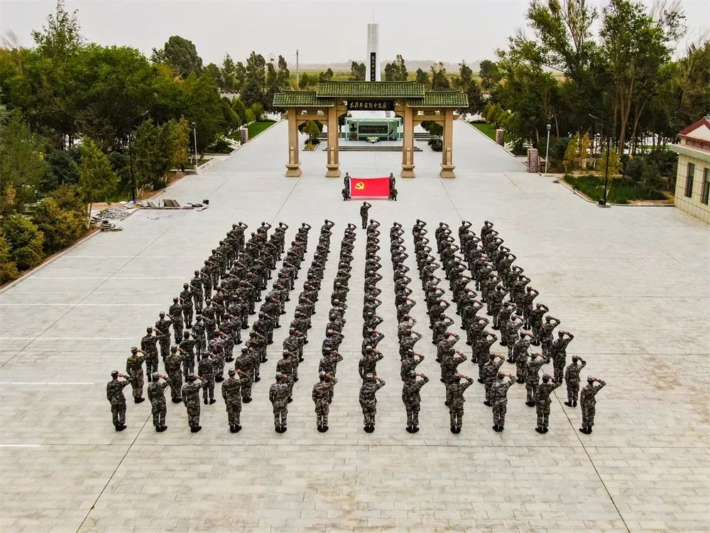 第71集团军：祝福伟大的*党**，跑出新时代奋斗强军的加速度