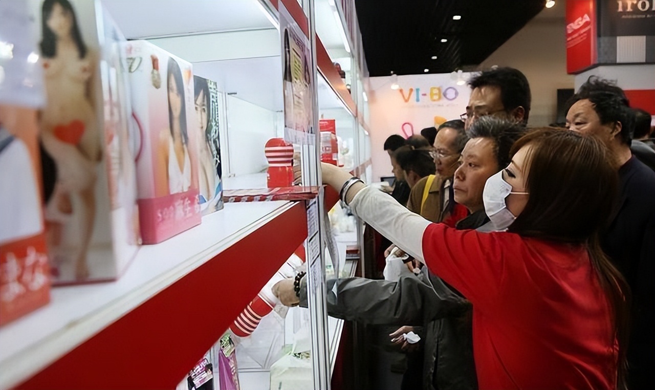 “*人用成品**”或成“明面”,其中女性消费者占大多数?这是为何?