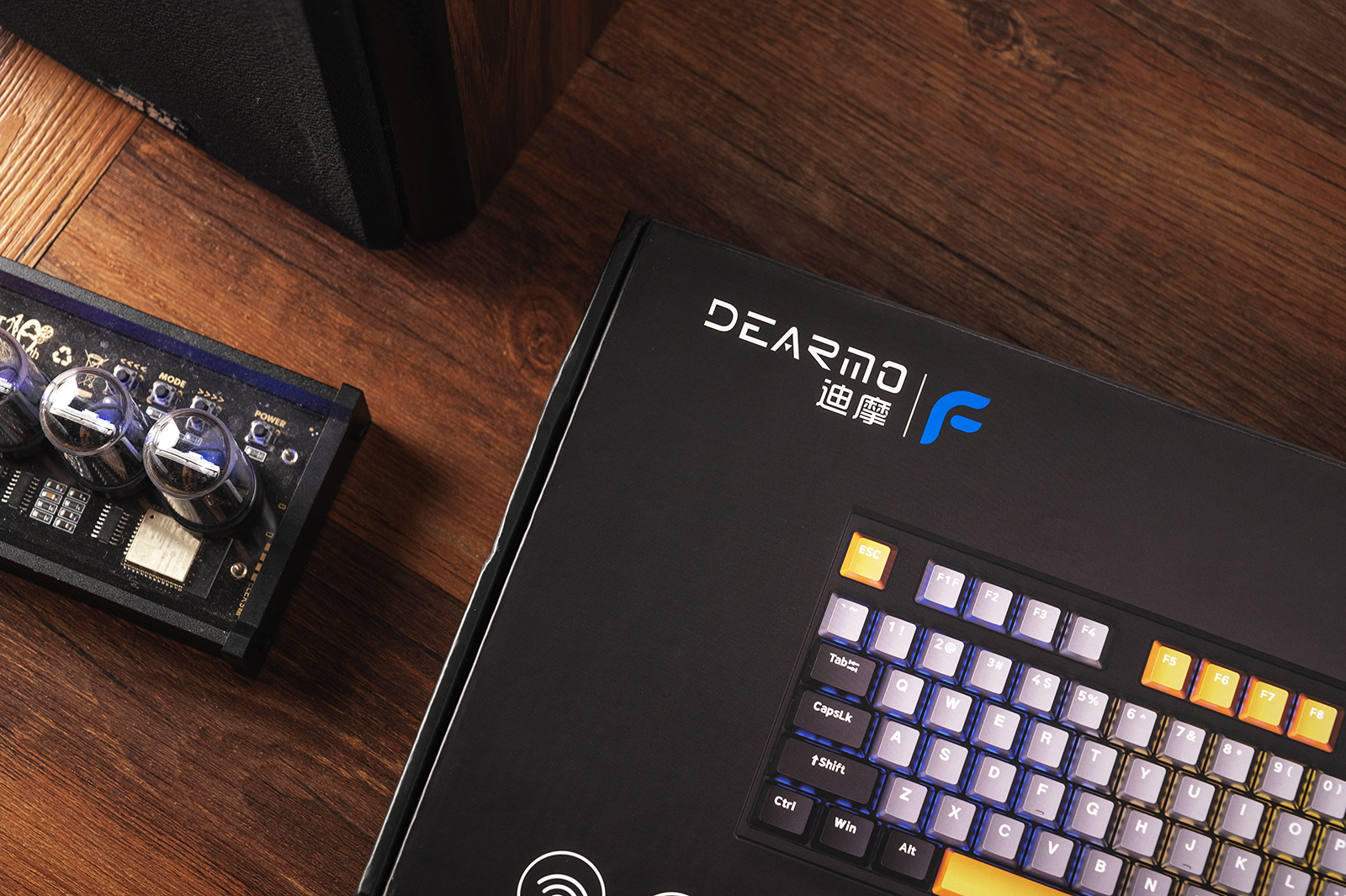 迪摩键盘f87茶轴,迪摩f87歼星舰手托