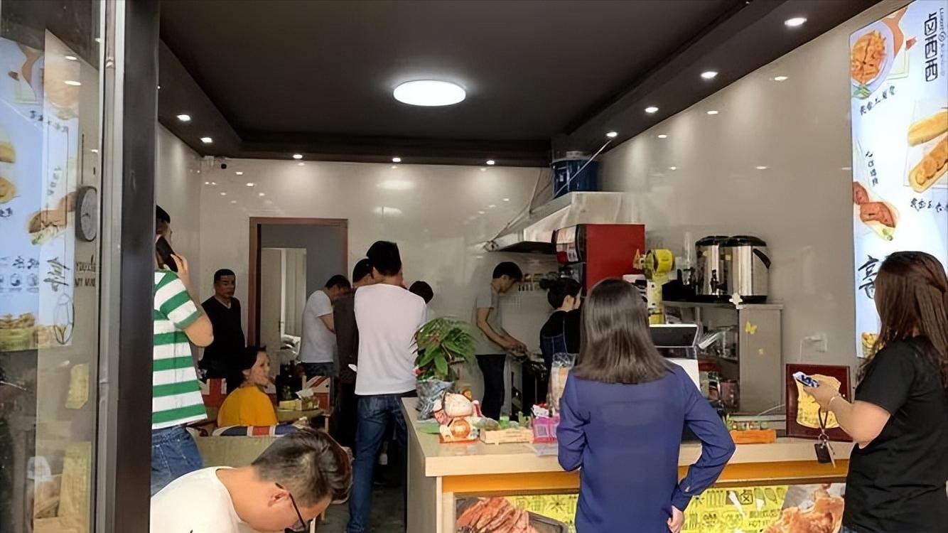 打工者的生活区做什么生意好,上班族小区里面适合做什么生意