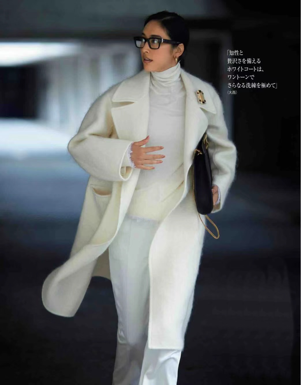 红格子大衣的穿搭技巧,穿大衣有技巧这样穿才好看