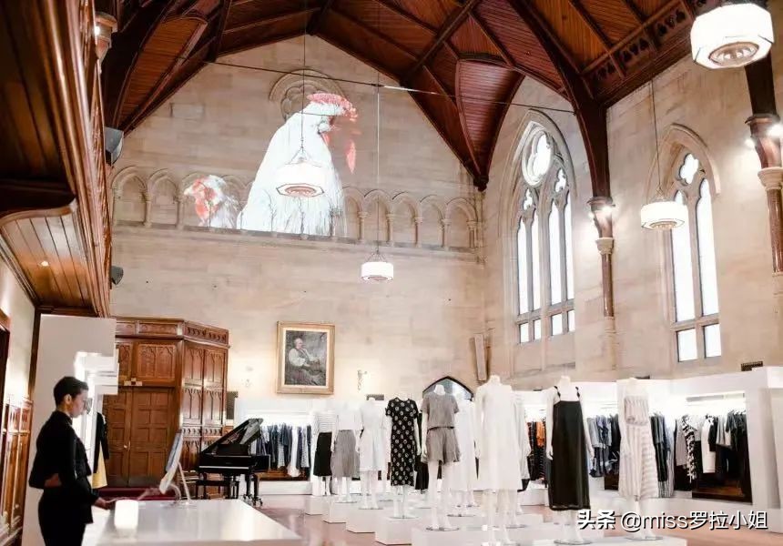 袁咏仪买名牌包包,袁咏仪同款小包