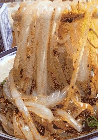 女朋友过生日送七夕礼物,女朋友送我生日礼物感动哭了