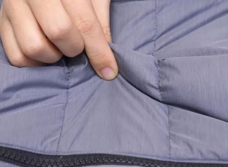 怎样挑选适合小个子的羽绒服,怎样挑选羽绒服的正确方法