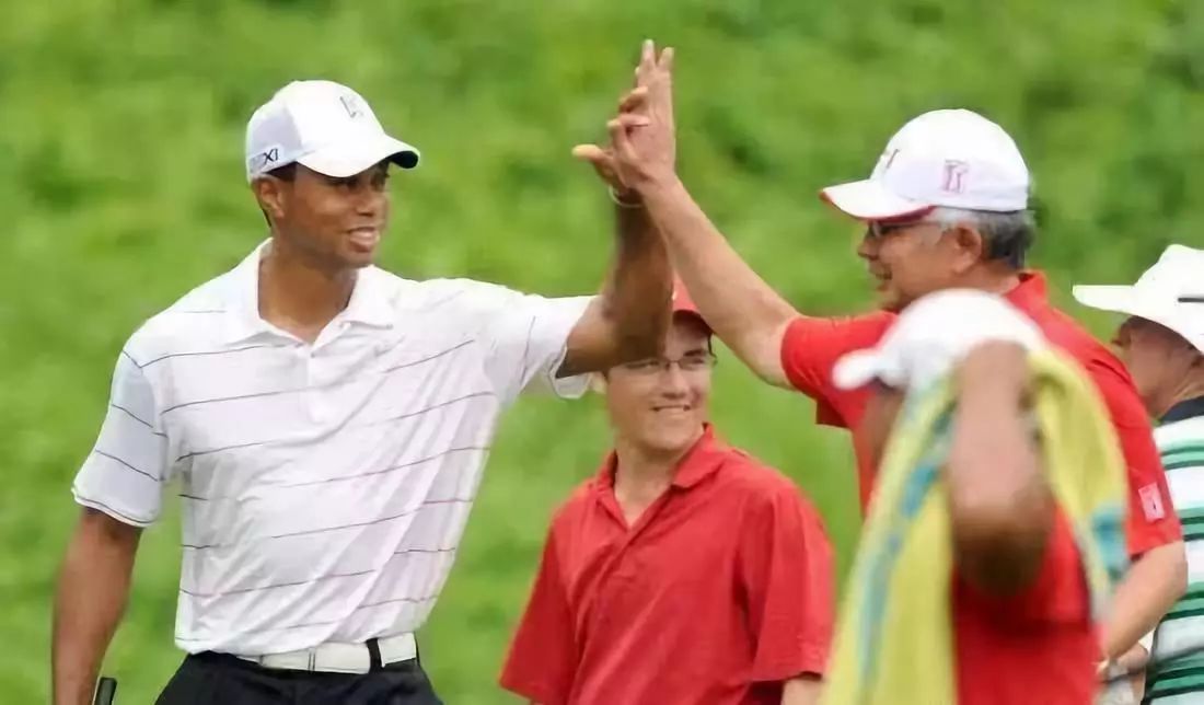 高尔夫铁木杆打法技巧视频,高尔夫课程有哪些管理原则和技巧