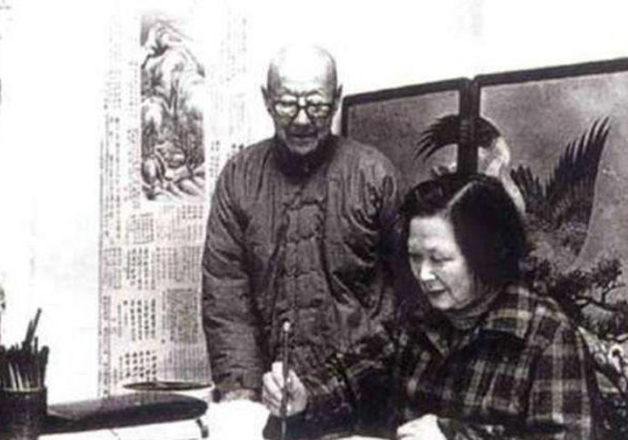 毛主席参加陈毅追悼会，看到一副挽联，停下问道：这是谁写的？