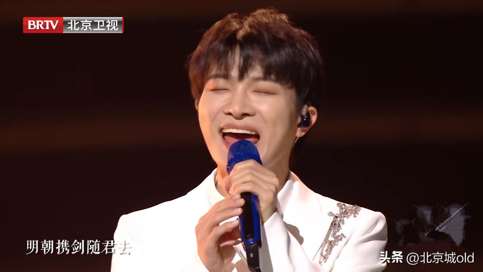 谷建芬音乐会周深完整版,周深与谷建芬第一次见面的视频