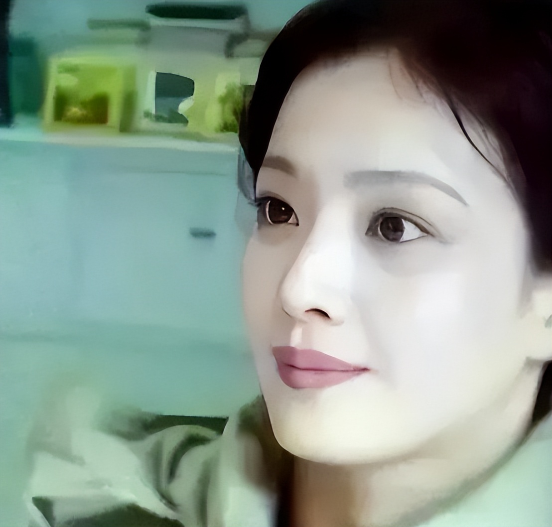 全家最丑刘亦菲,多年后才发现,“神仙姐姐”口中的妈妈有多优秀