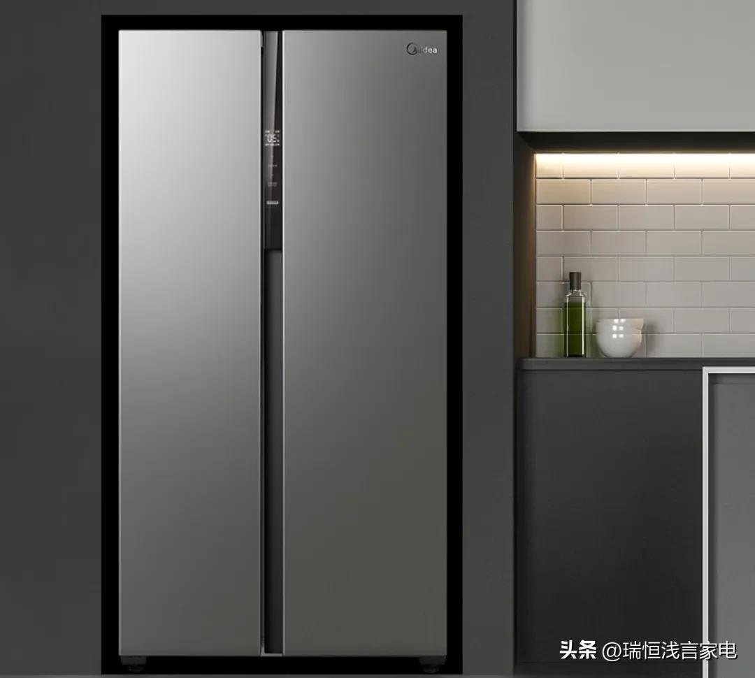 海尔冰箱和美的冰箱哪个质量更好,美的colmo冰箱与卡萨帝冰箱哪个好