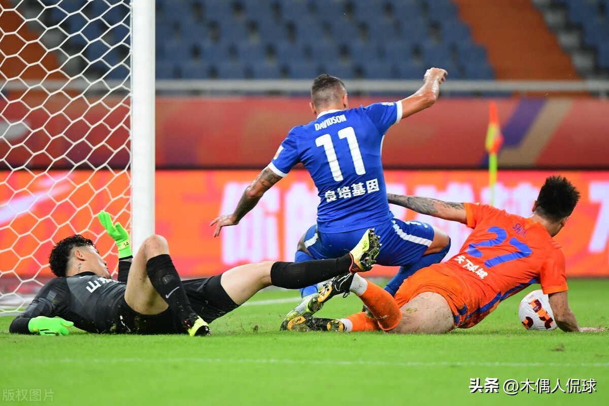 佩德罗在中超哪个队执教,泰山0-3惨败横滨谁进球