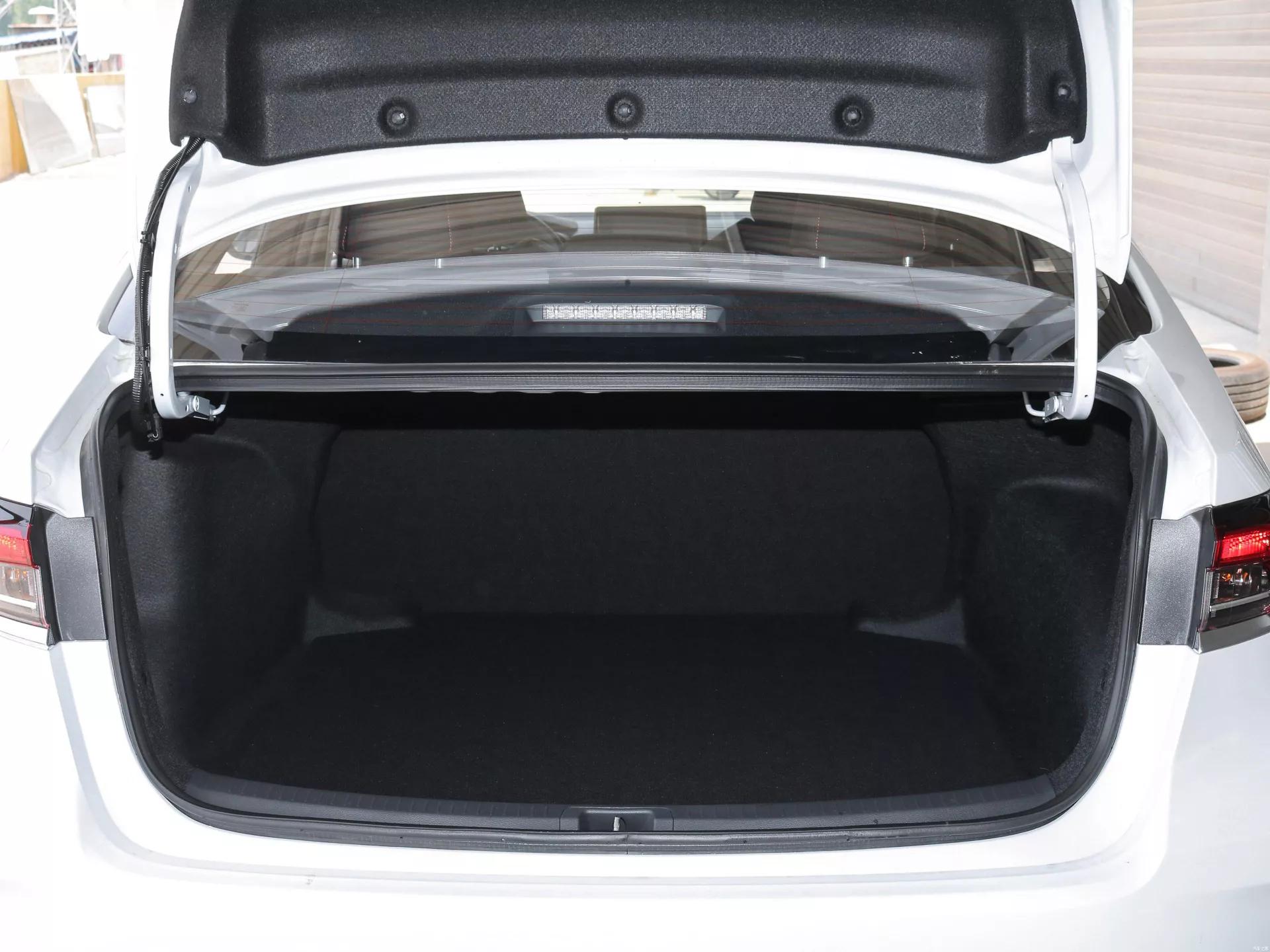 10万到15万最值得推荐的轿车家用,10万元以内的合资燃油轿车推荐