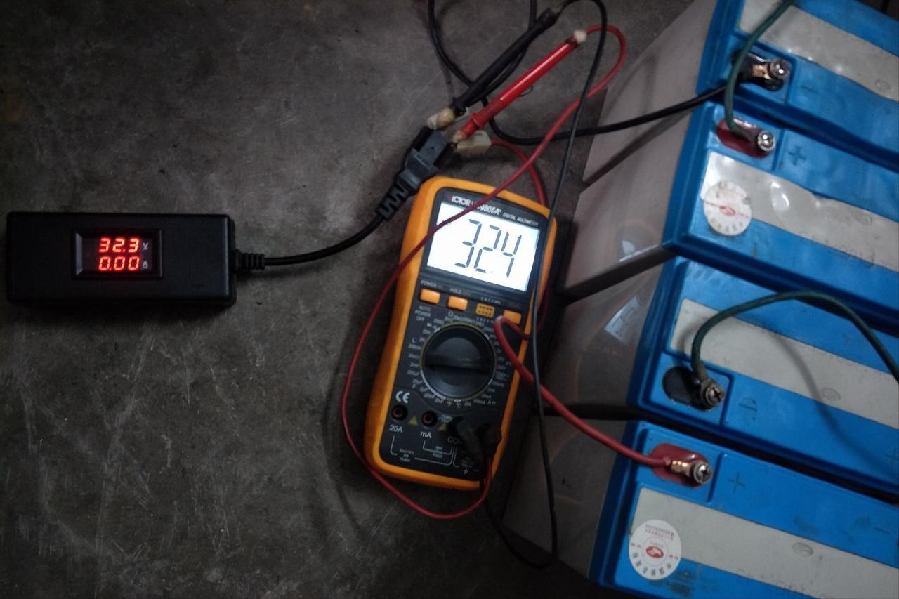 电动车48v12a旧的电池能卖多少钱,48v60ah磷酸铁锂电池市场价