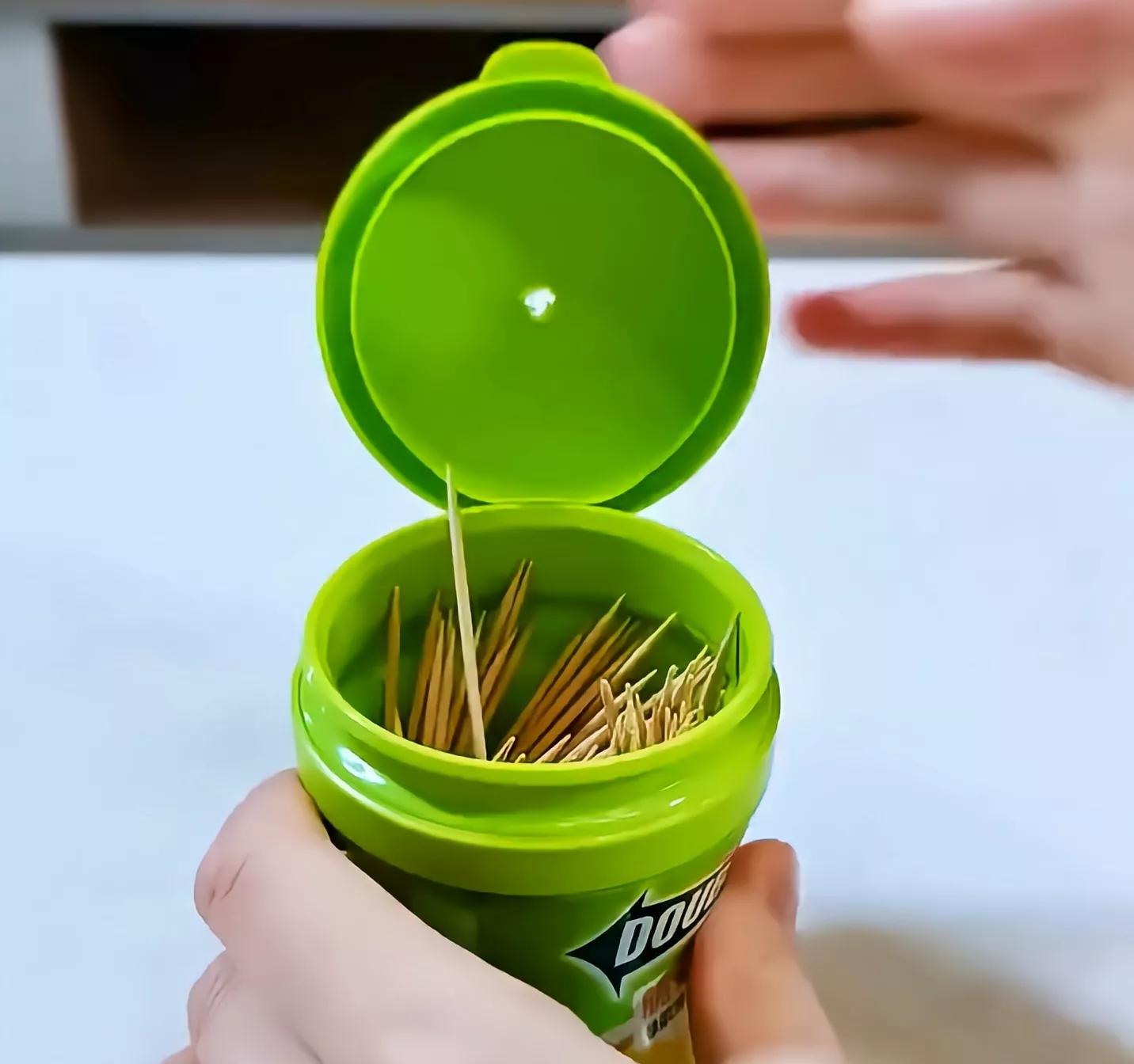 教你6个小技巧衣服干净如新,不可水洗的衣服应该怎么清洗