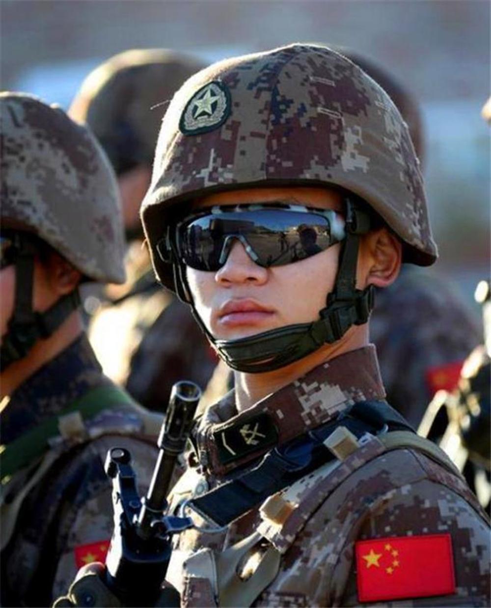 必看的十本军事小说排行榜,十部顶级耐看军事小说评分9.9